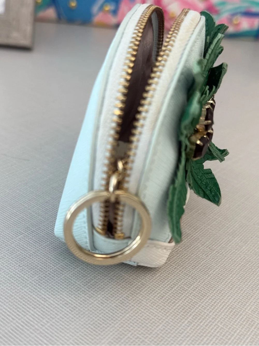 Authentic Kate Spade collectible Palm Tree I Need a Vacation key coin holder